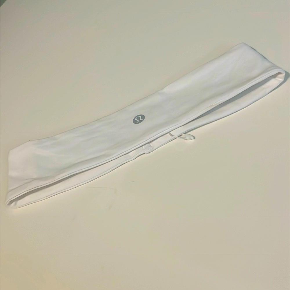 Lululemon Womens Luxtreme Training Headband, No Slip, White, O/S